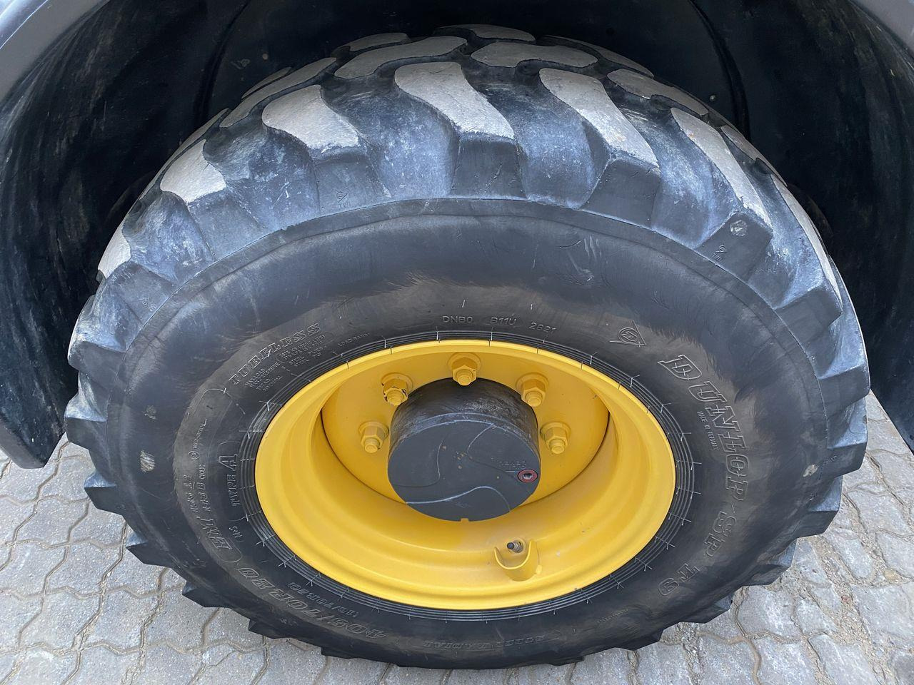 Minilaster Komatsu WA80M-8EO