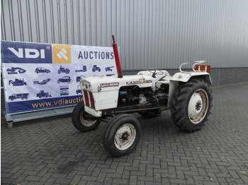 David Brown 770 - Traktor