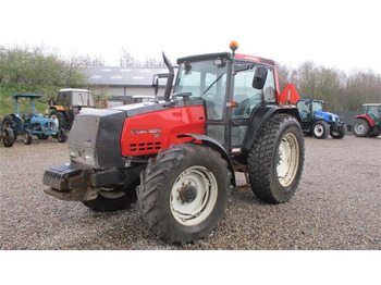 Traktor Valtra 8050 with defect clutch/gear, can not drive 