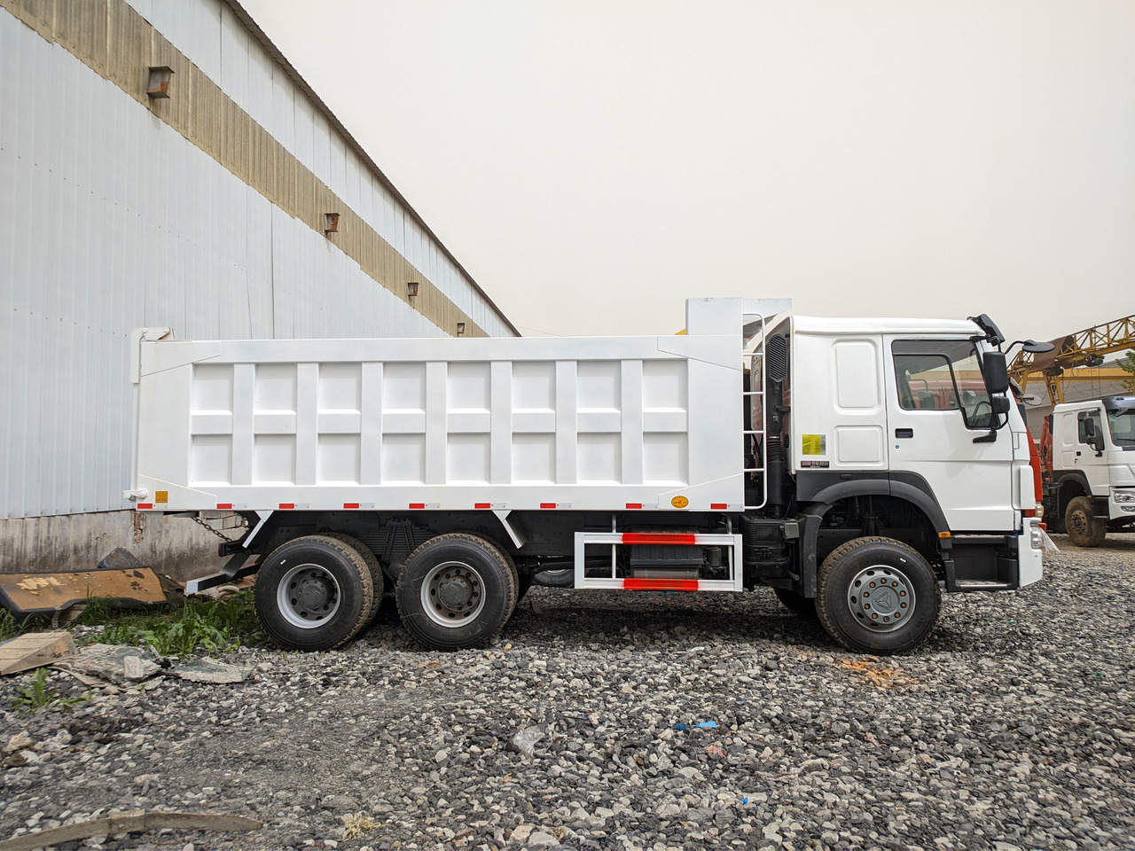 Tippbil SINOTRUK HOWO 6x4 dump truck China tipper lorry dumper: bilde 4