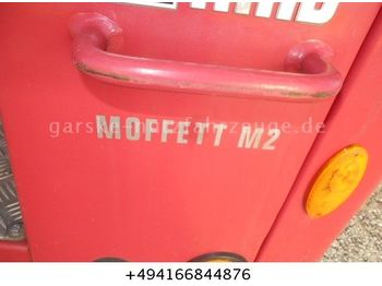 Moffett M 2 15.1 Mitnahmestapler  - Gaffeltruck