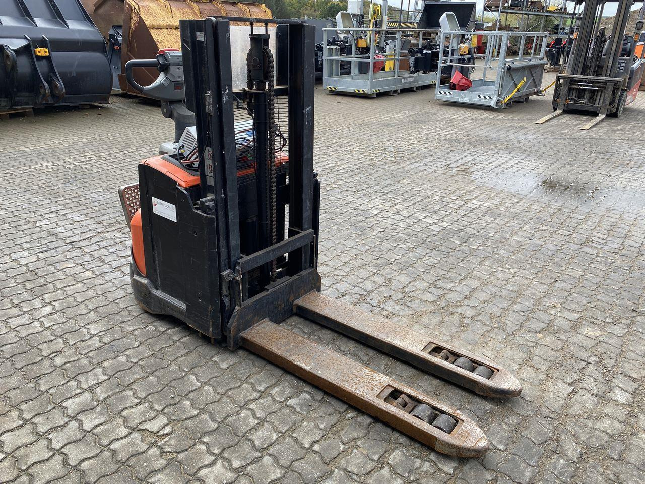 Lagerutstyr Toyota BT Staxio