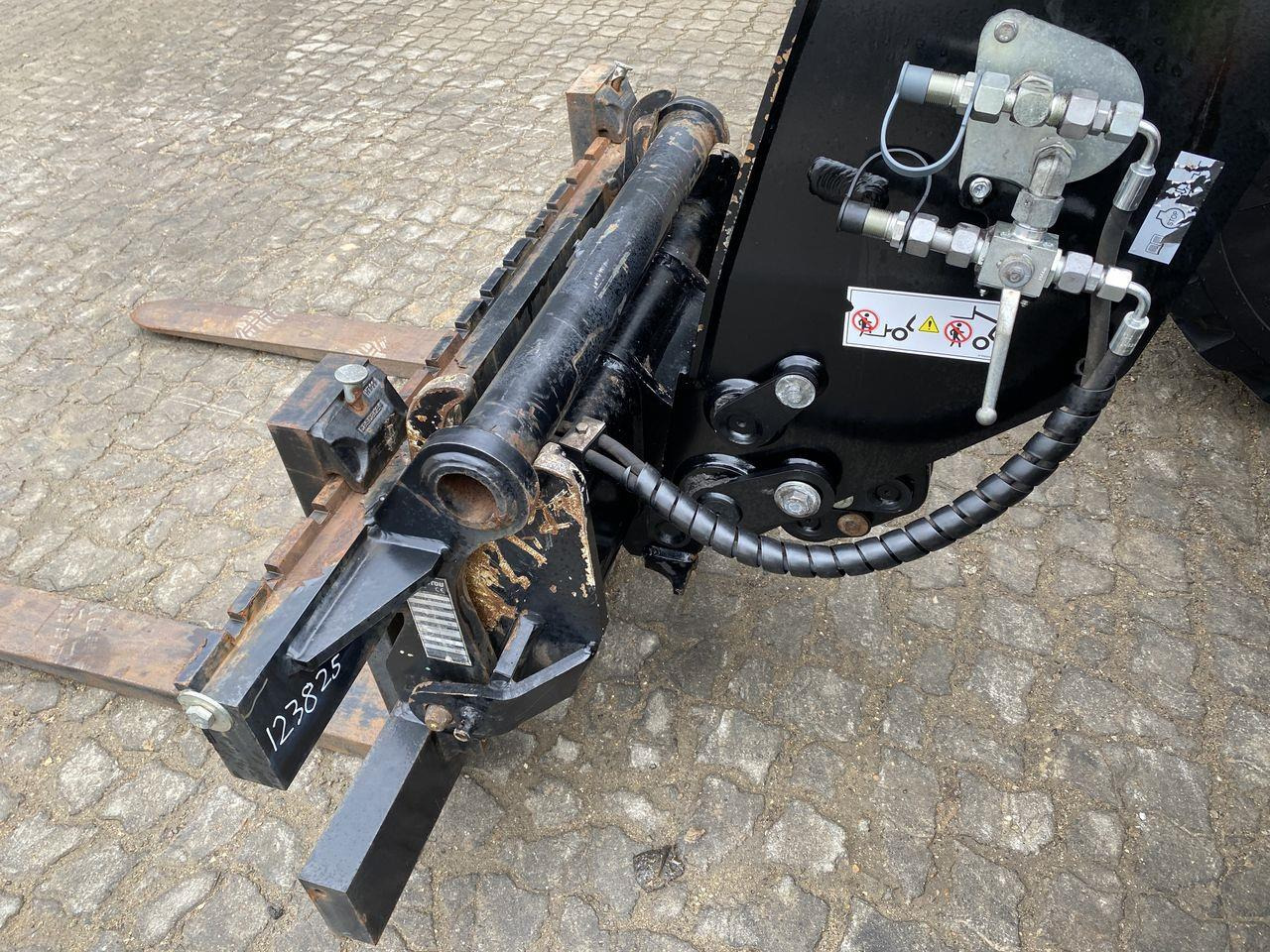 Teleskoplastere Manitou MLT841-145PS+ ELITE ST5