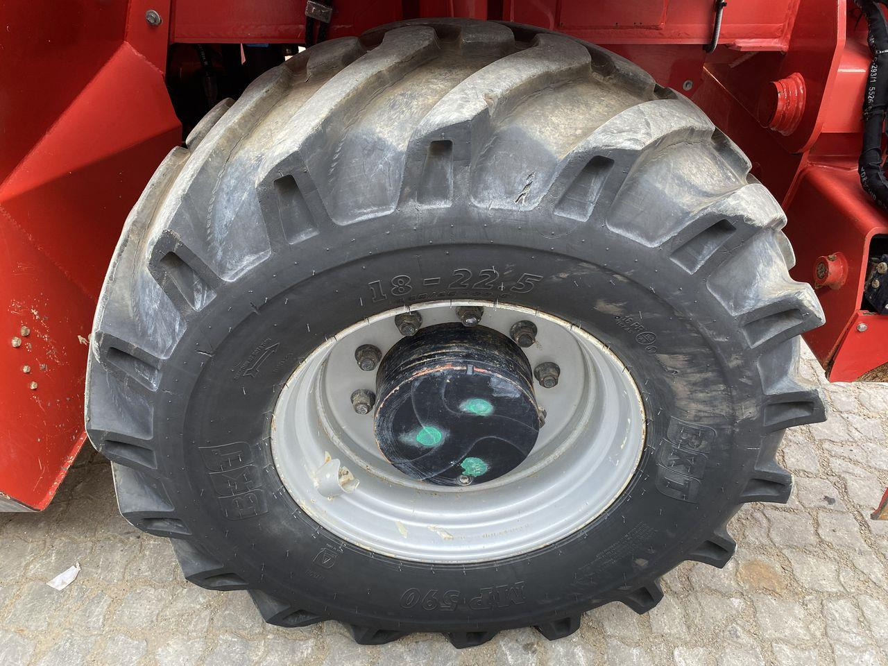 Teleskoplastere Manitou MRT2540P+ ST4