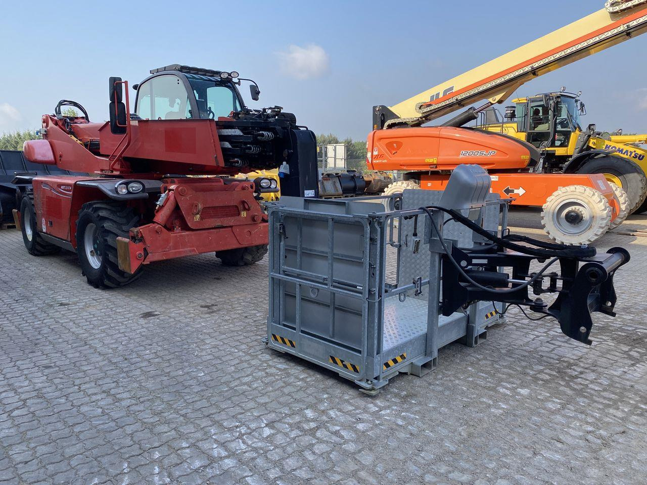 Teleskoplastere Manitou MRT2540P+ ST4