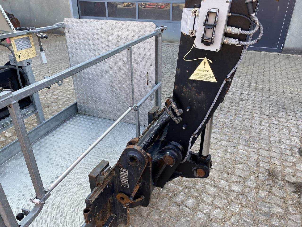 Teleskoplastere Manitou MRT2540P+ ST4