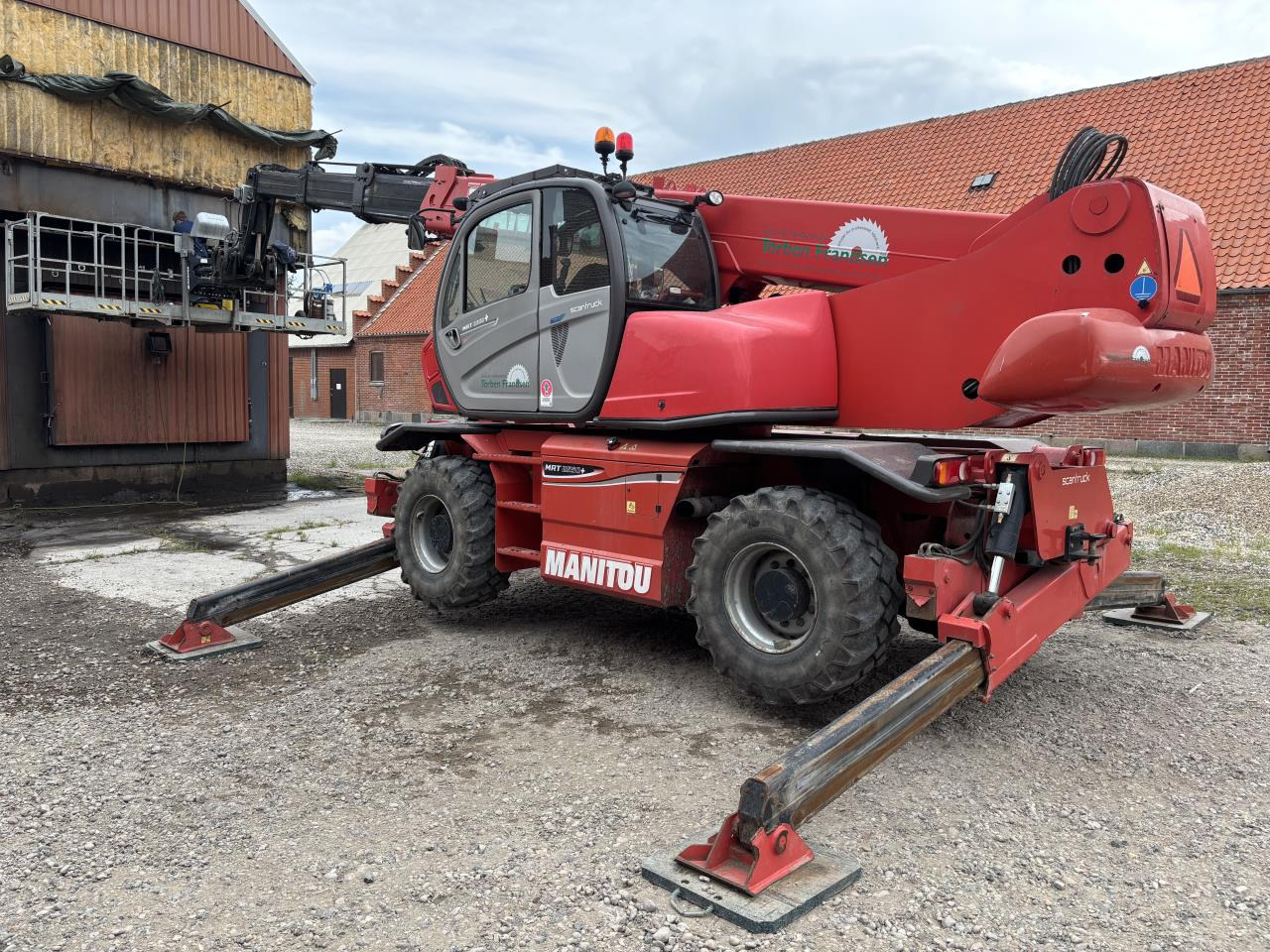 Teleskoplastere Manitou MRT2550P+ ST4