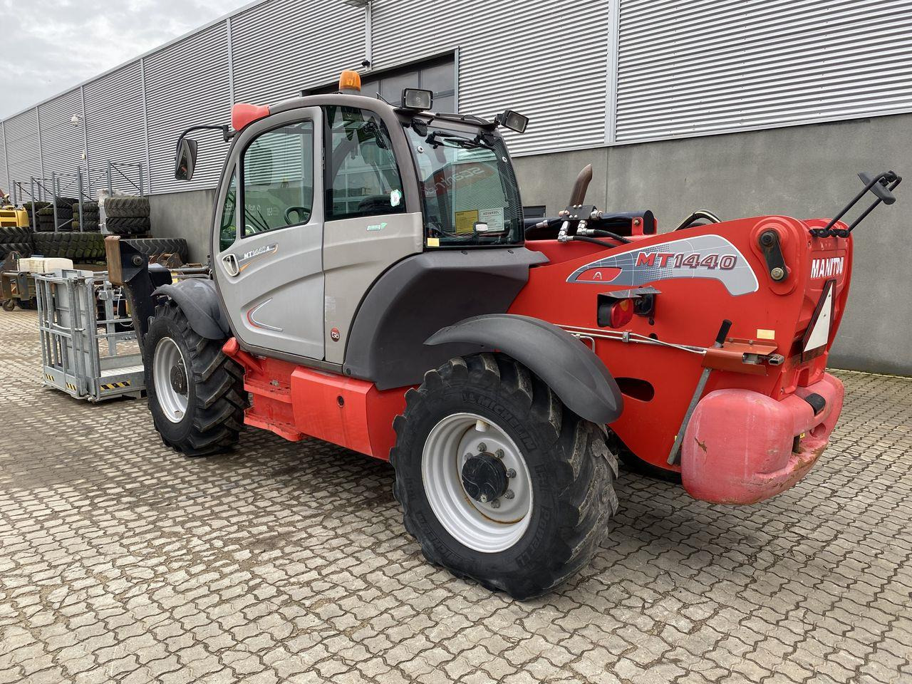 Teleskoplastere Manitou MT1440A ST3B