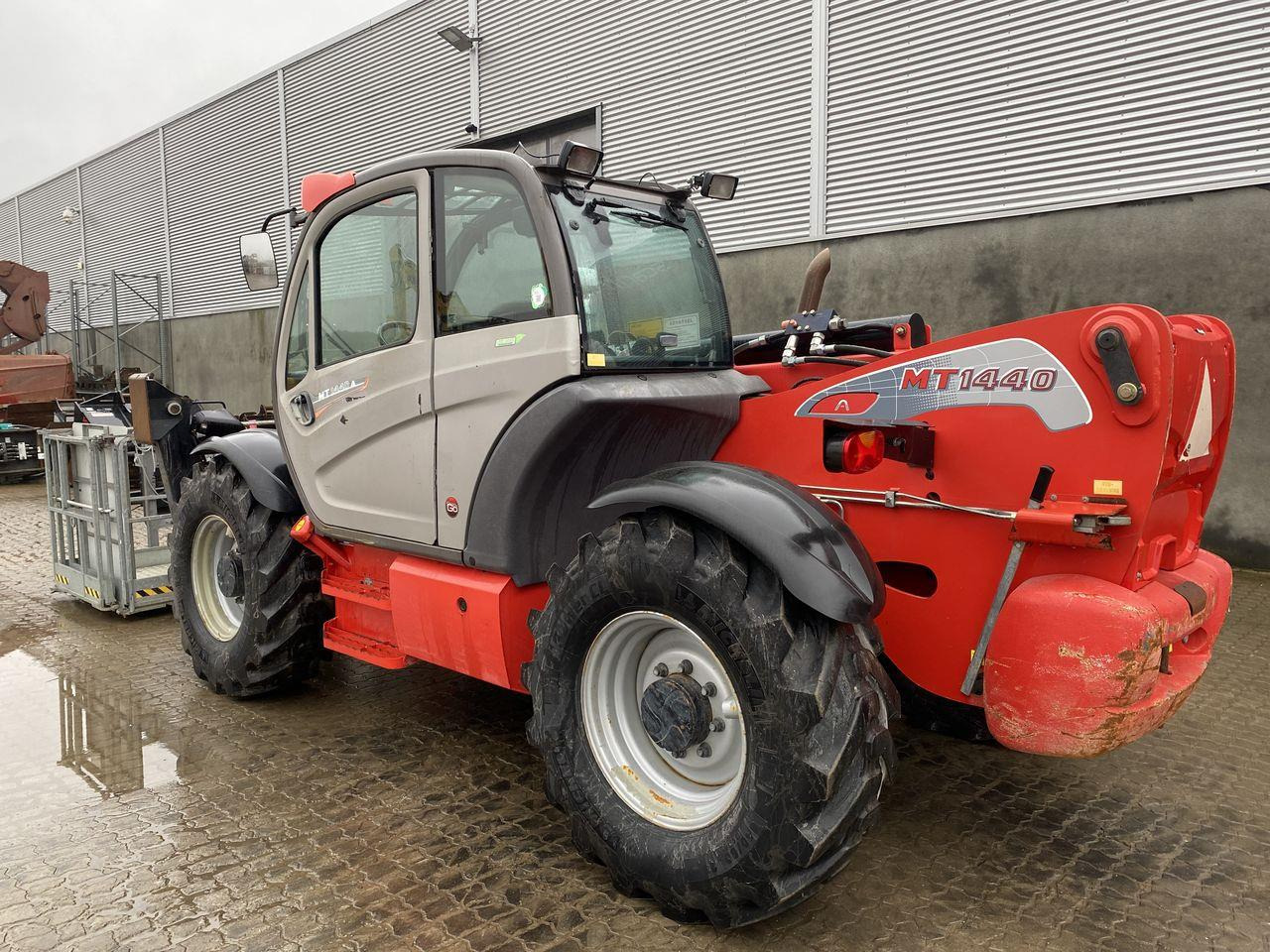 Teleskoplastere Manitou MT1440A ST3B
