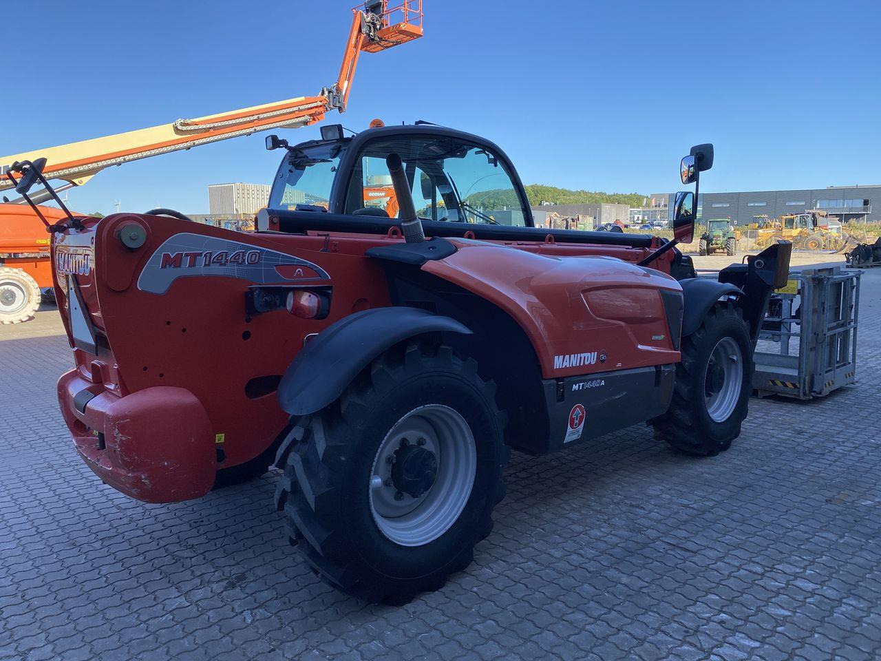 Teleskoplastere Manitou MT1440A ST3B