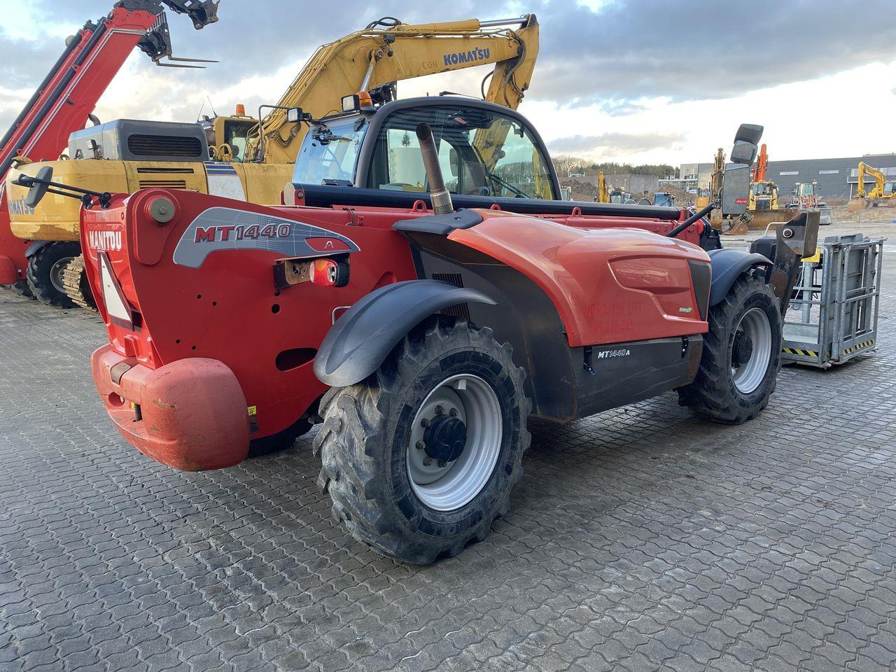 Teleskoplastere Manitou MT1440A ST3B