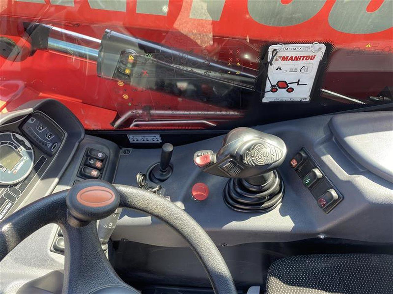 Teleskoplastere Manitou MT625H COMFORT ST5