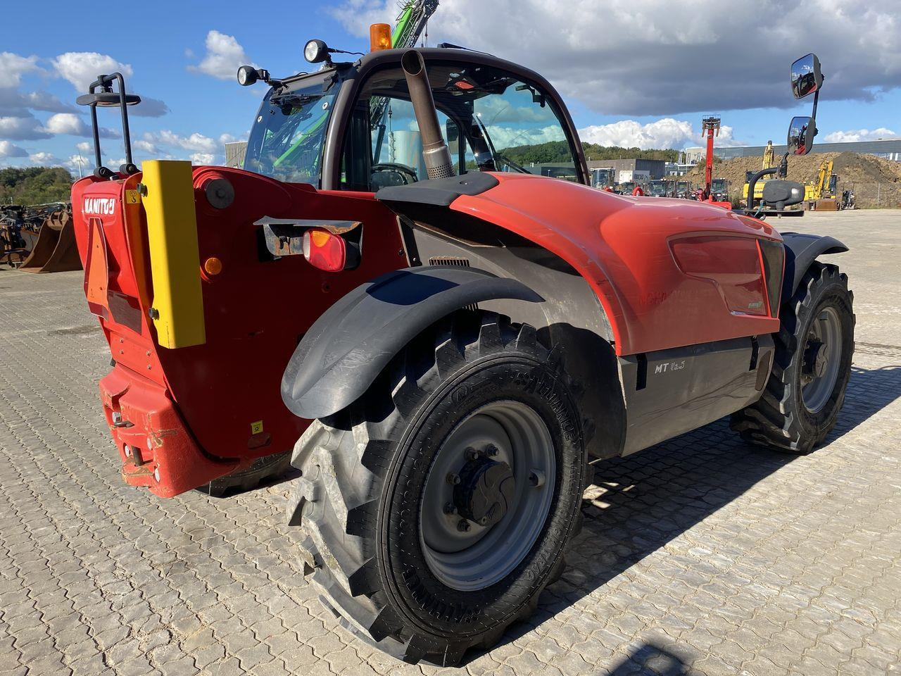 Teleskoplastere Manitou MT835 ST3B