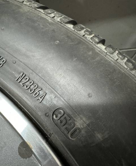 Komplett hjul for Lastebil Pirelli Pirelli P ZERO Winter 255/45/19: bilde 4
