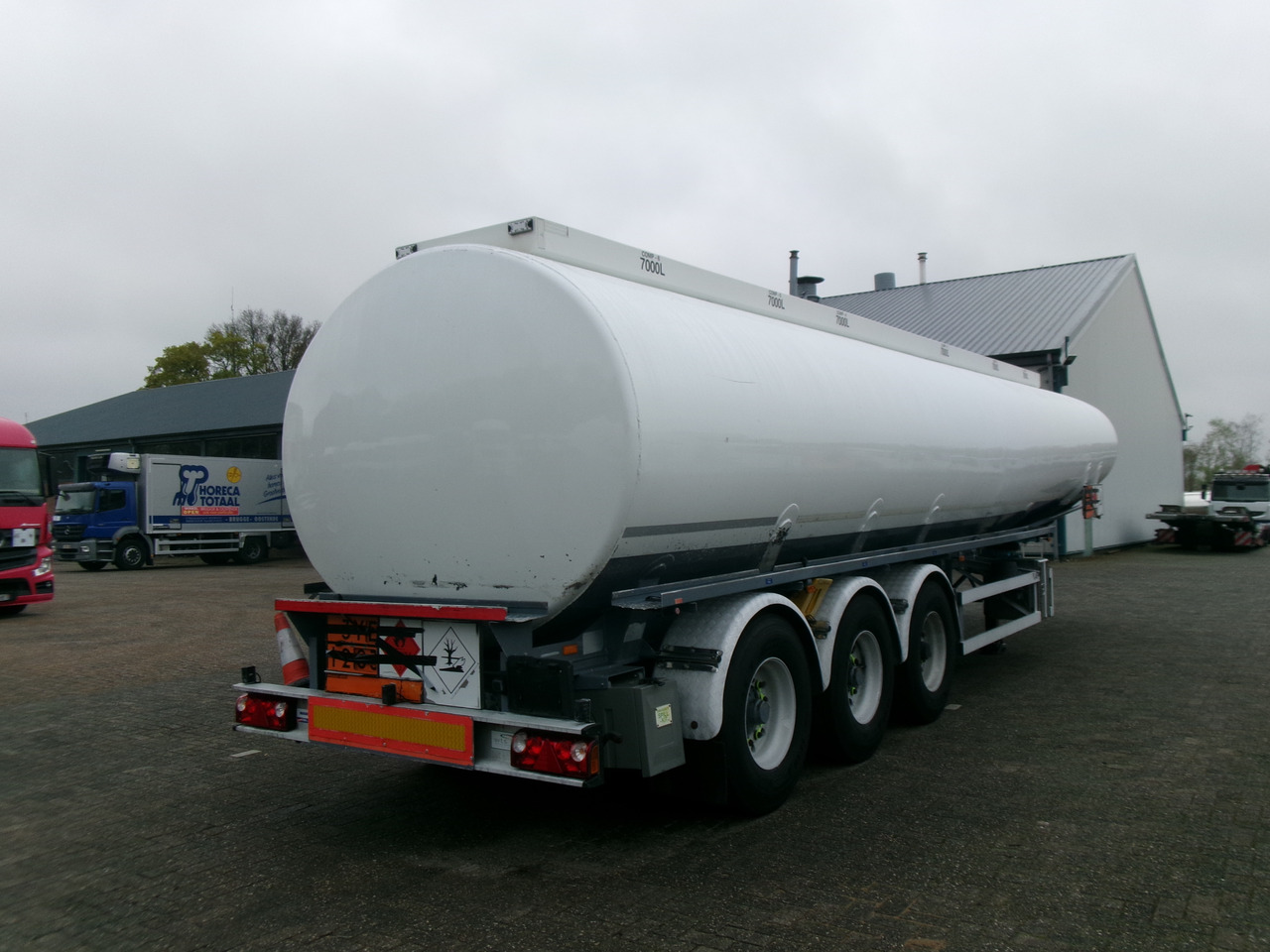 Tanksemi for transport av drivstoff L.A.G. Fuel tank alu 42 m3 / 6 comp + pump: bilde 4