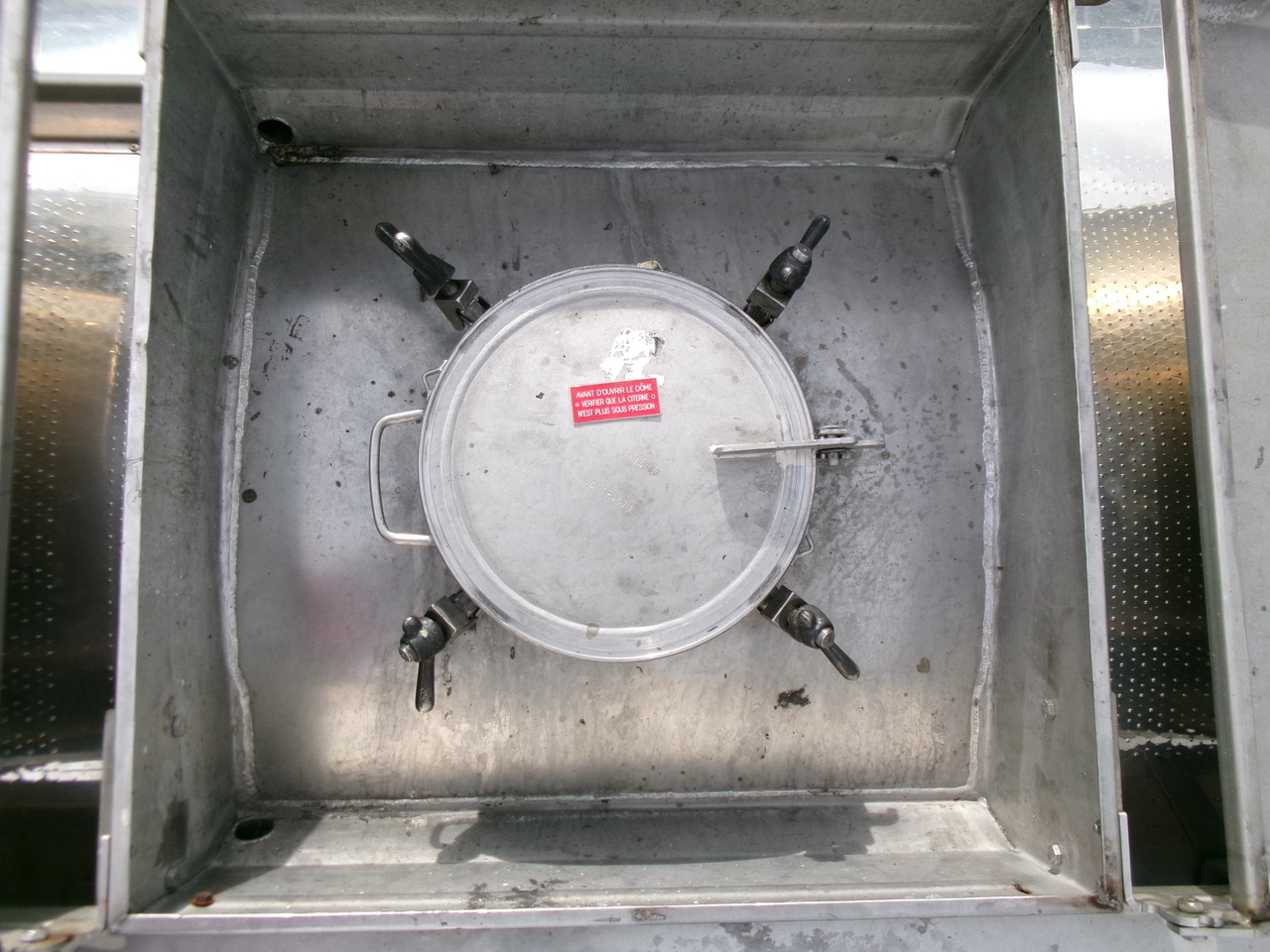Tanksemi for transport av kjemikalier Magyar Chemical tank inox 32.5 m3 / 1 comp: bilde 13