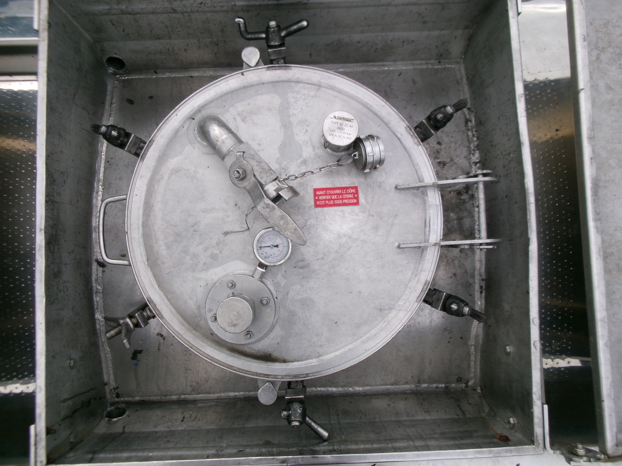 Tanksemi for transport av kjemikalier Magyar Chemical tank inox 32.5 m3 / 1 comp: bilde 20