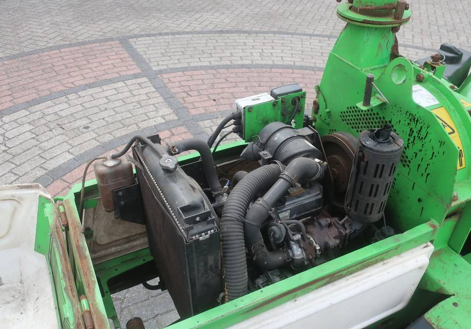 Leie Greenmech Wood Chipper Diesel (engine issue)  Greenmech Wood Chipper Diesel (engine issue): bilde 9
