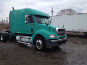 FREIGHTLINER 495 - Trekkvogn