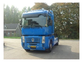 Renault AE 440 - Trekkvogn