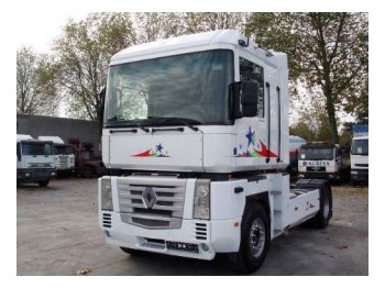 Renault AE 480 - Trekkvogn