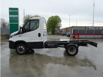 Chassis lastebil IVECO Daily 35C17