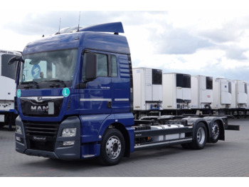 Container-transport/ Vekselflak lastebil MAN TGX 26.500