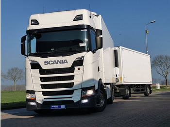 Lastebil med kjøl SCANIA S 450