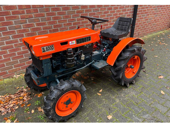 Kubota B 6000  - Kommunale traktor