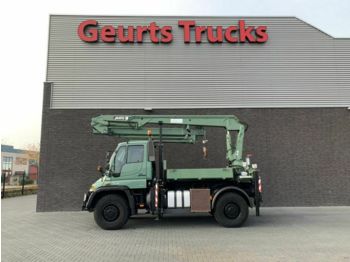 Unimog U 500 MONTAGEKRAN/Dachdeckerkran/kran/crane  - Utility-/ Spesiell maskin