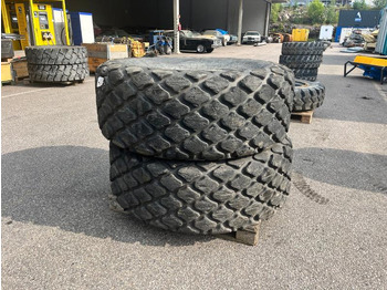  2 stk. Bomag TR-387 Anleggsdekk - 23.1-26 R3 - Utstyr