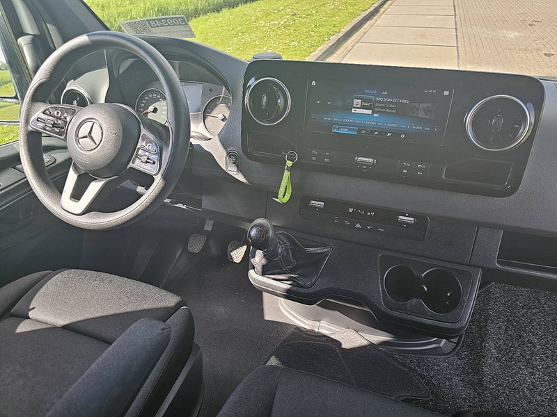 Kassebil Mercedes-Benz Sprinter 319 l2h2 3.0ltr v6 190pk: bilde 9
