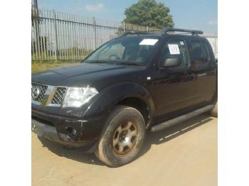  NISSAN Navara - Varebil med plan