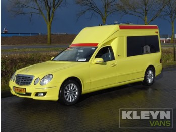 Mercedes-Benz E-Klasse 280 CDI AMBULANCE ambulance miesen con - Varebil med skap