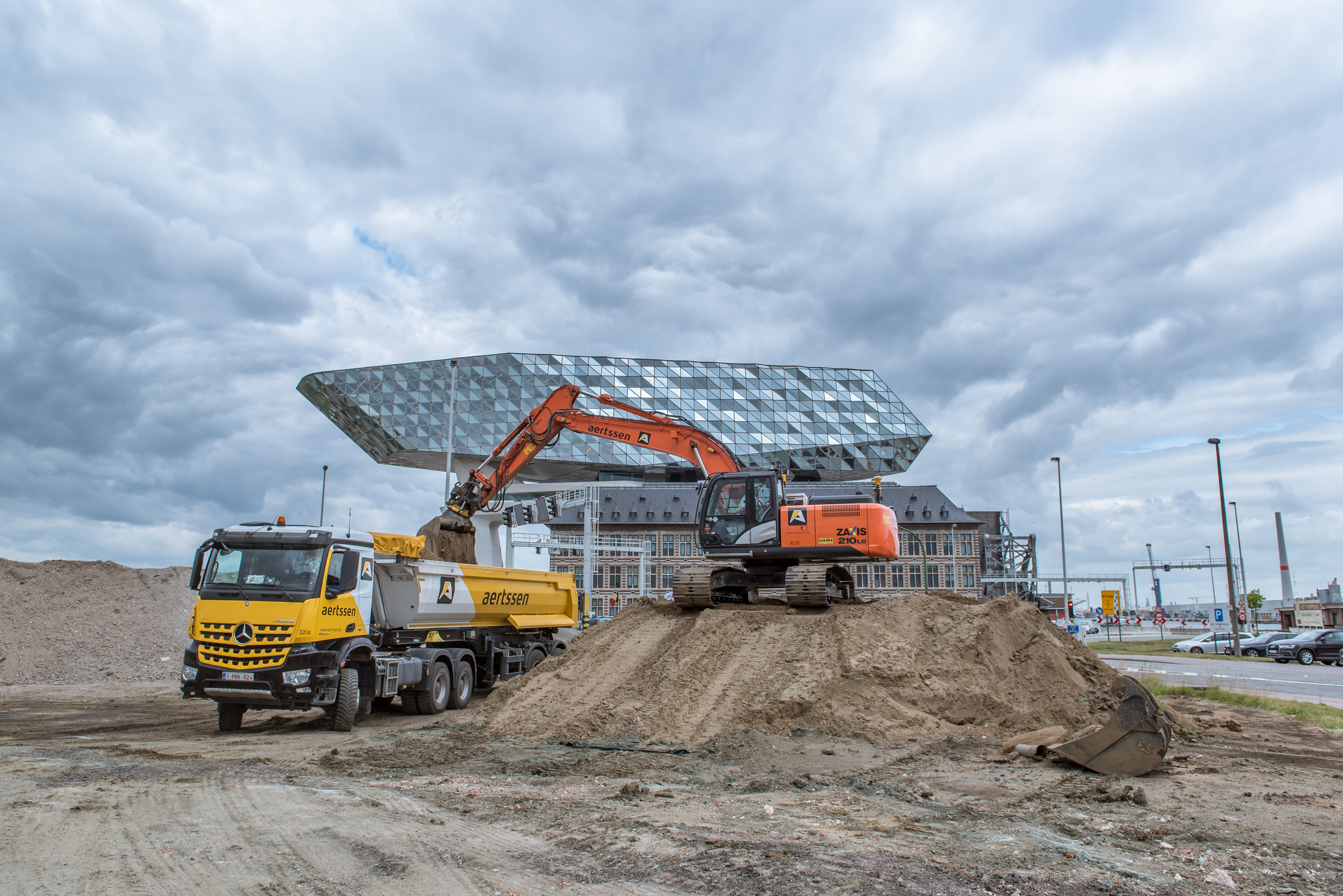 Aertssen Trading NV - Bygg og anlegg VOLVO EC140 - klimaanlegg undefined: bilde 3