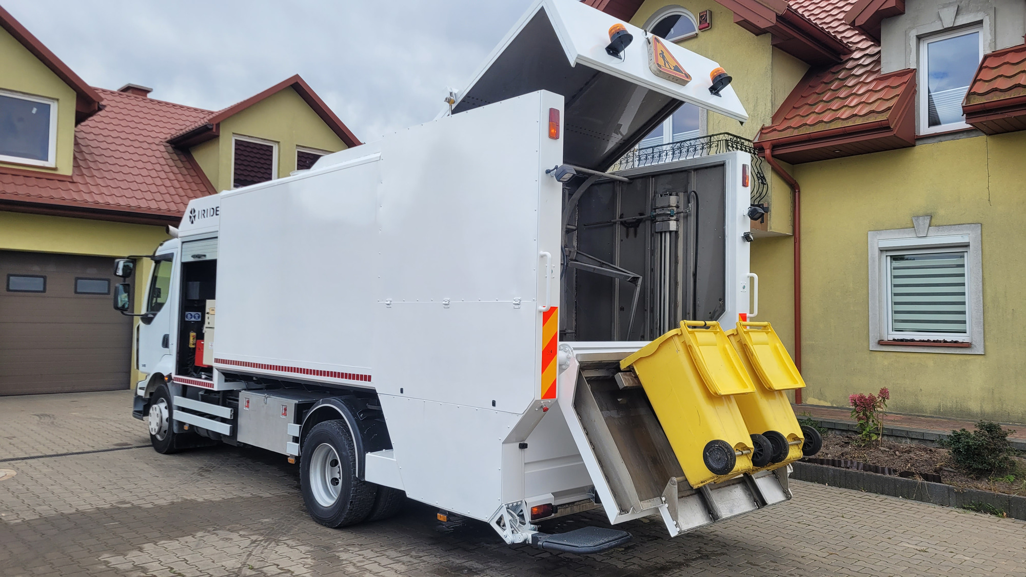AUTO TECHNIK - Utility-/ Spesiell maskiner NISSAN undefined: bilde 24
