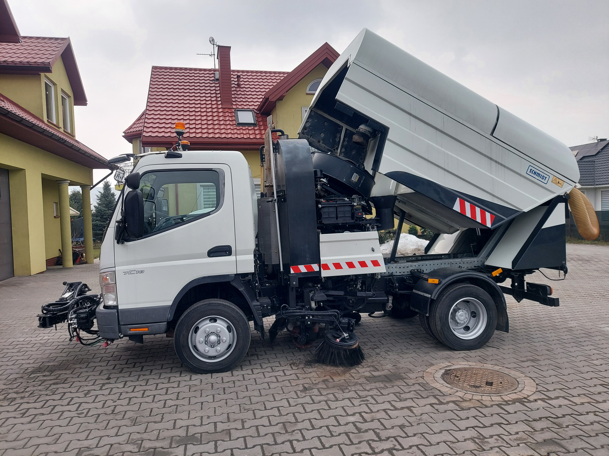 AUTO TECHNIK - Utility-/ Spesiell maskiner NISSAN undefined: bilde 28