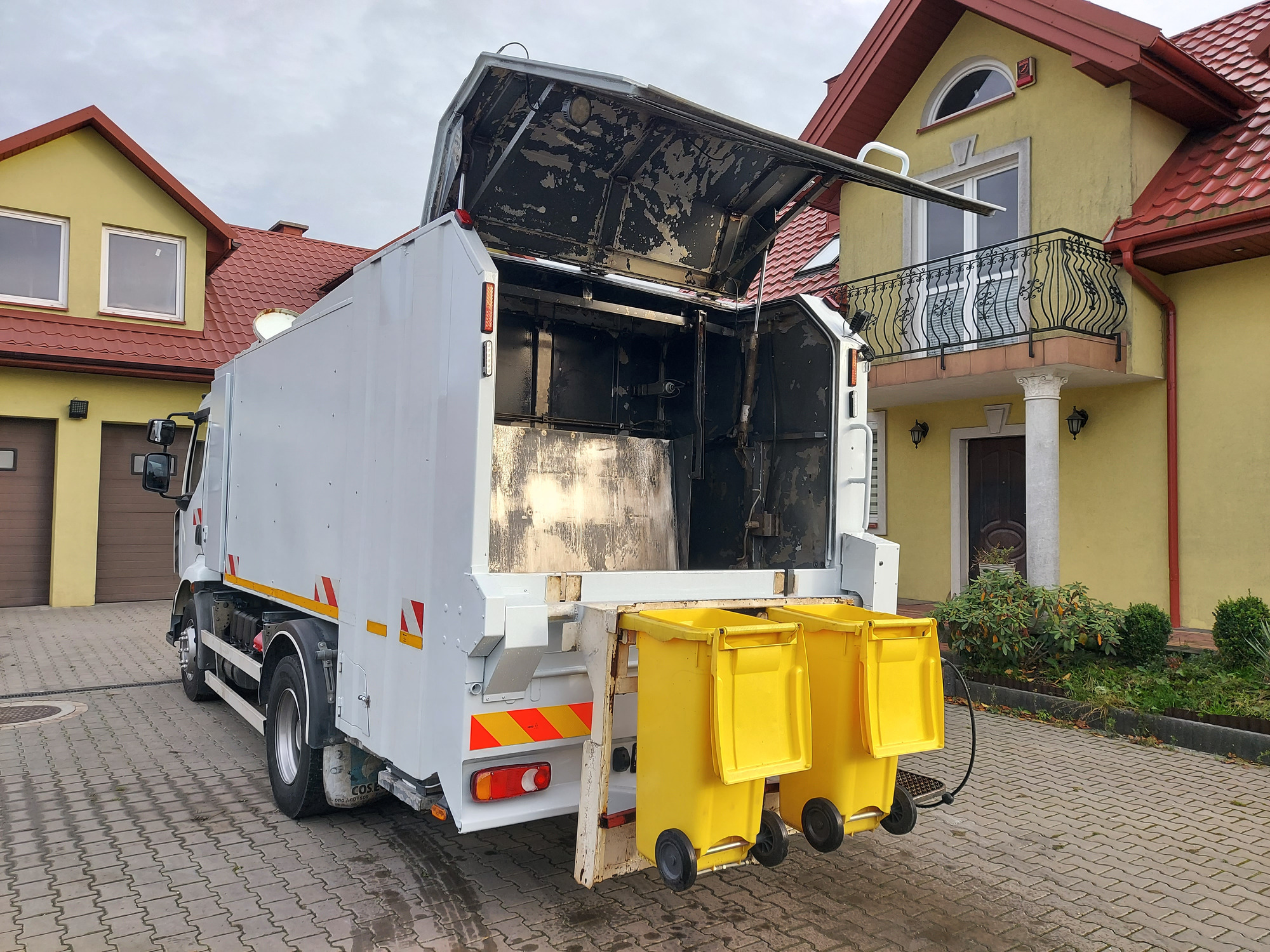 AUTO TECHNIK - Utility-/ Spesiell maskiner NISSAN undefined: bilde 22