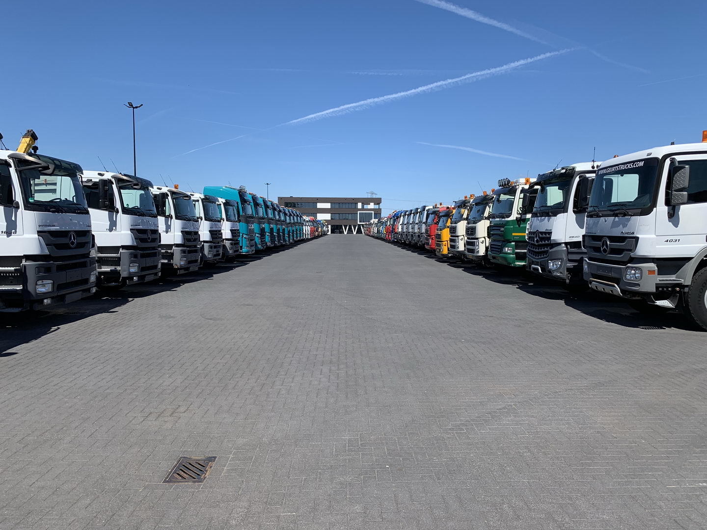 Geurts Trucks B.V. - Materialhåndteringsutstyr undefined: bilde 9