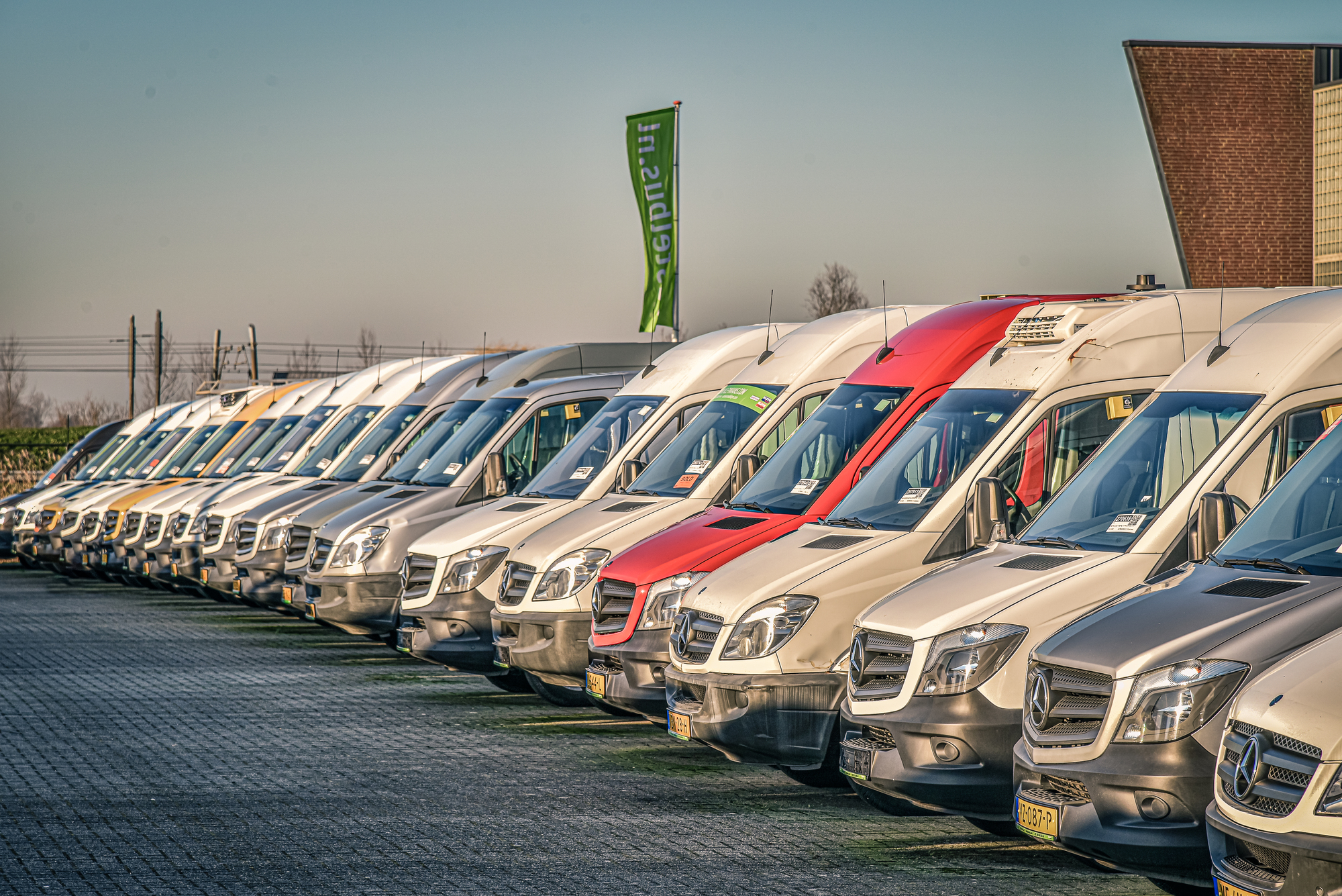 Kleyn Vans B.V. - Varebiler - År: 2024, 4x2, girkasse: automat undefined: bilde 1
