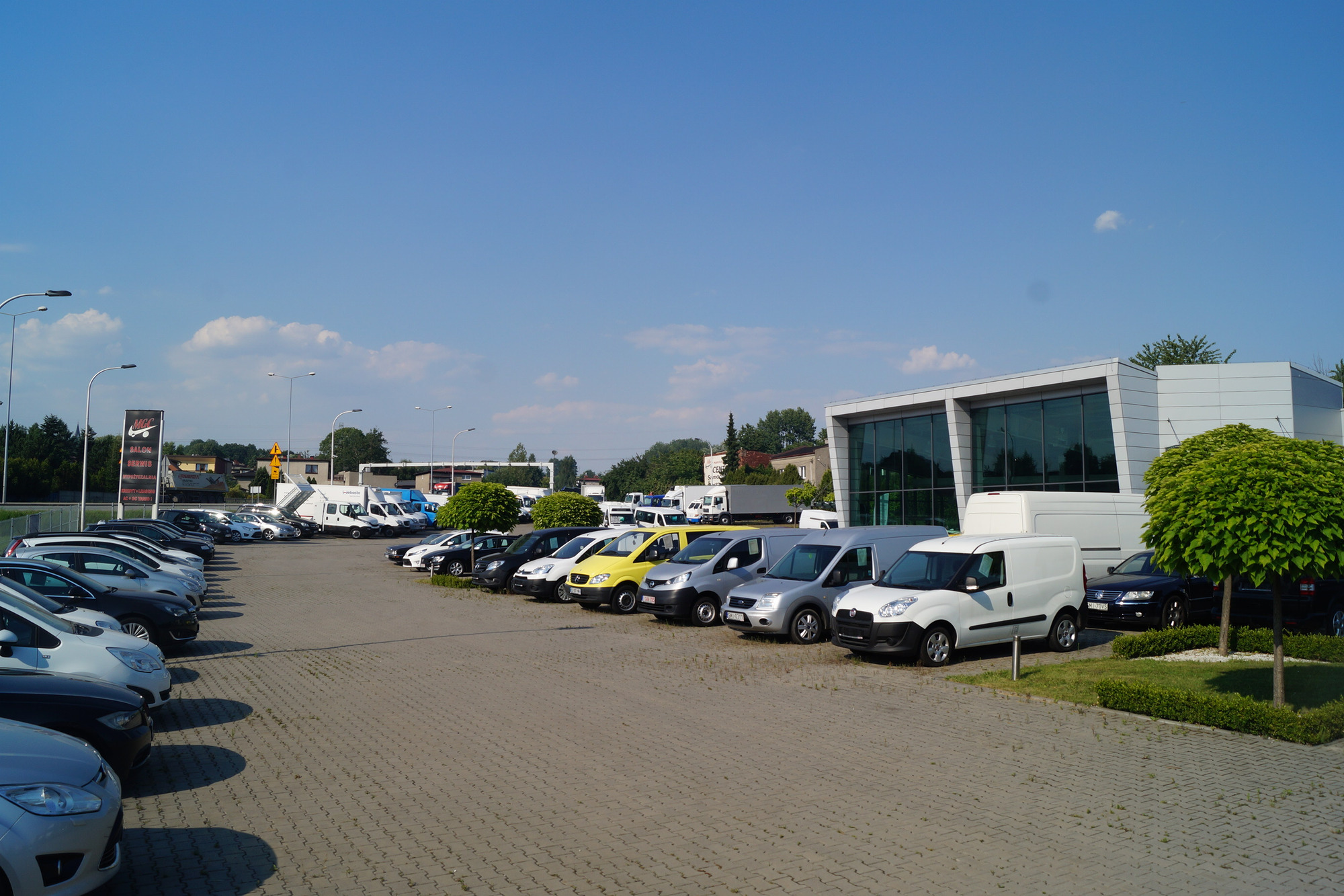 MGC CENTRUM SAMOCHODOW DOSTAWCZYCH - Utility-/ Spesiell maskiner MERCEDES-BENZ undefined: bilde 3