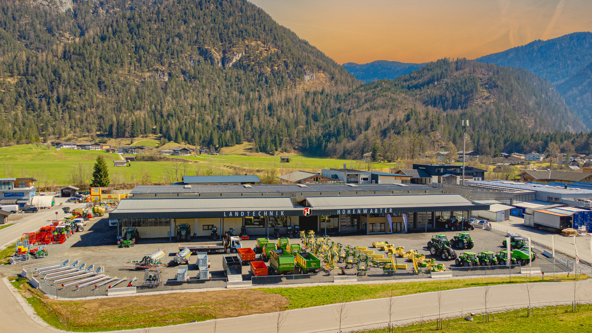 Landtechnik Hohenwarter GmbH - Bygg og anlegg undefined: bilde 2