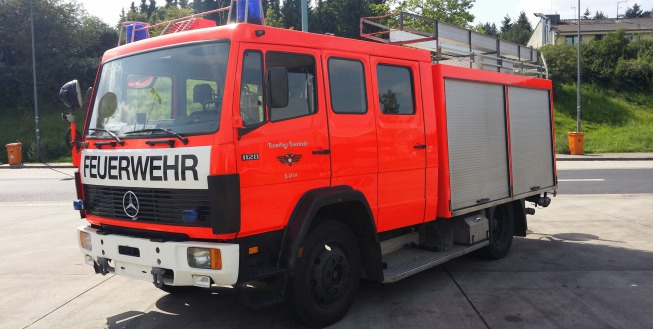 1&1 - Automobile - Lastebiler UNIMOG - girkasse: automat undefined: bilde 3
