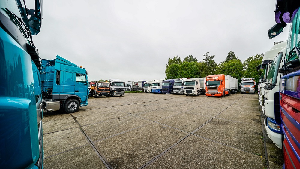 Engel Trucks B.V. - Til salgs undefined: bilde 4