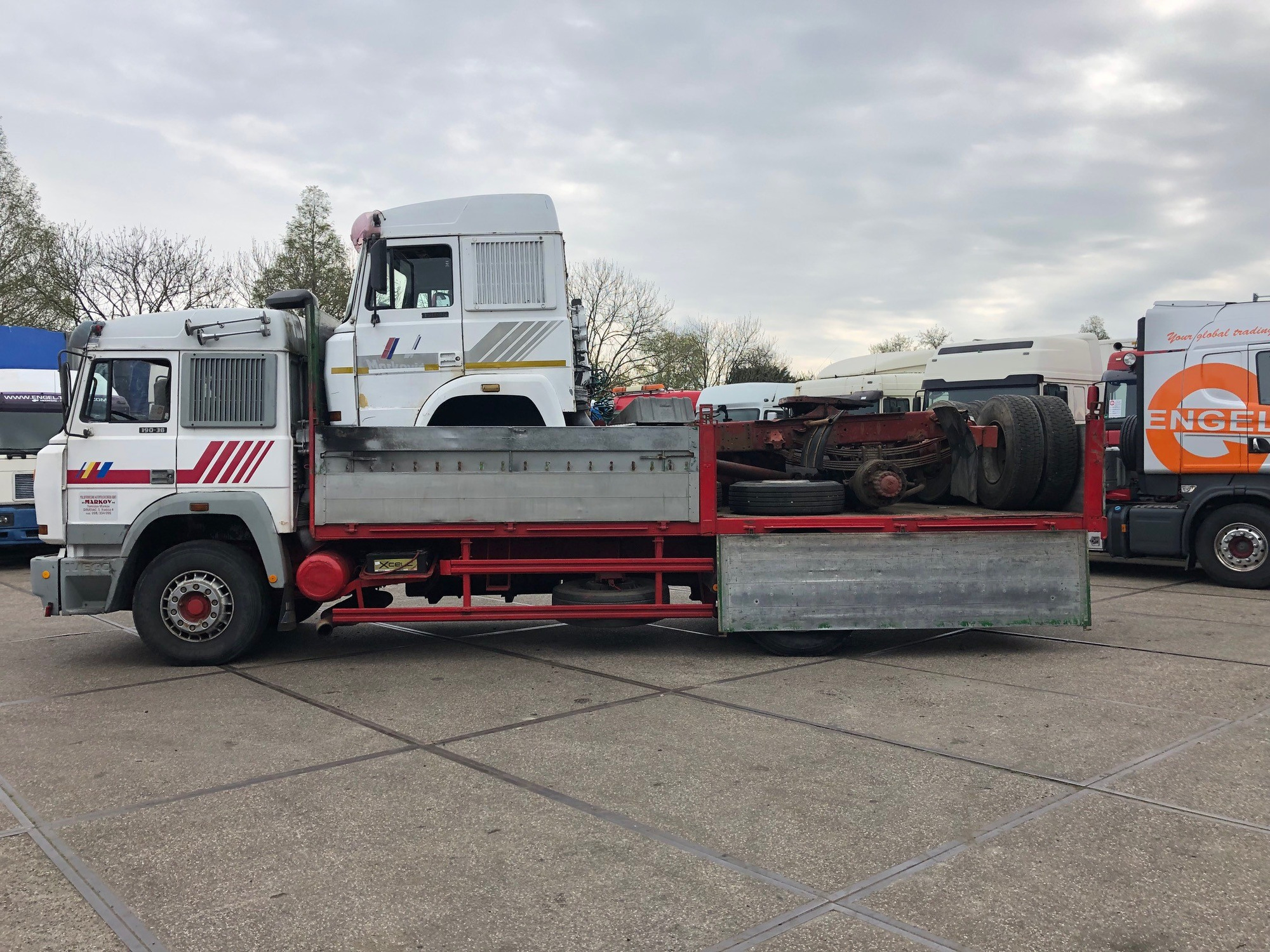 Engel Trucks B.V. - Til salgs undefined: bilde 5