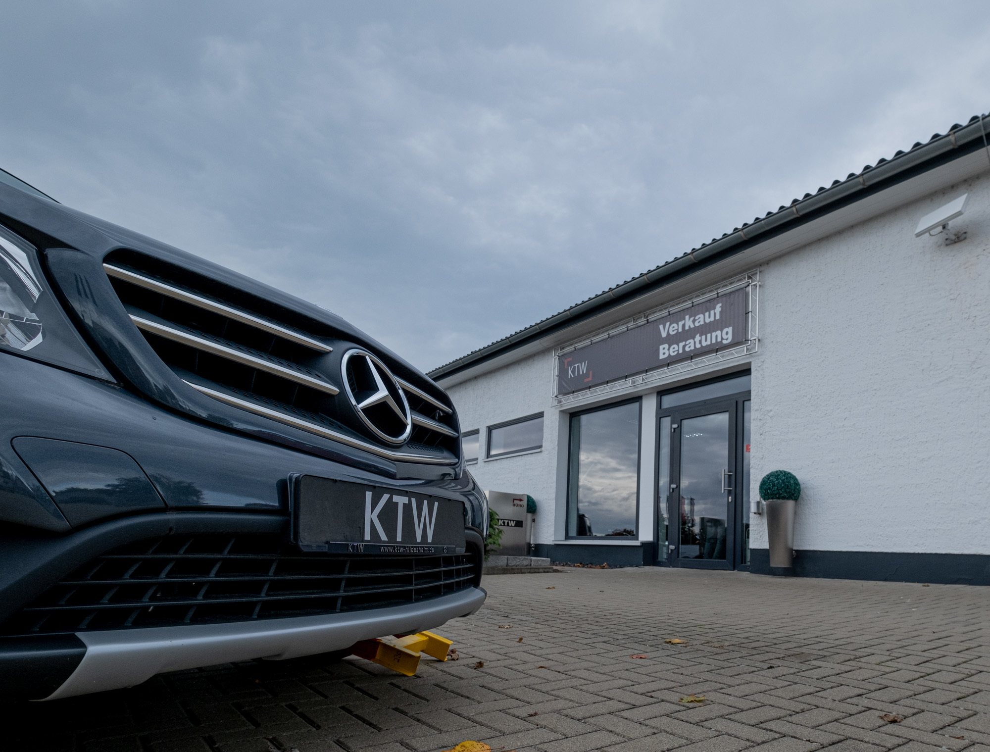 KTW Autohaus GmbH - Varebiler MERCEDES-BENZ Sprinter 317 undefined: bilde 9
