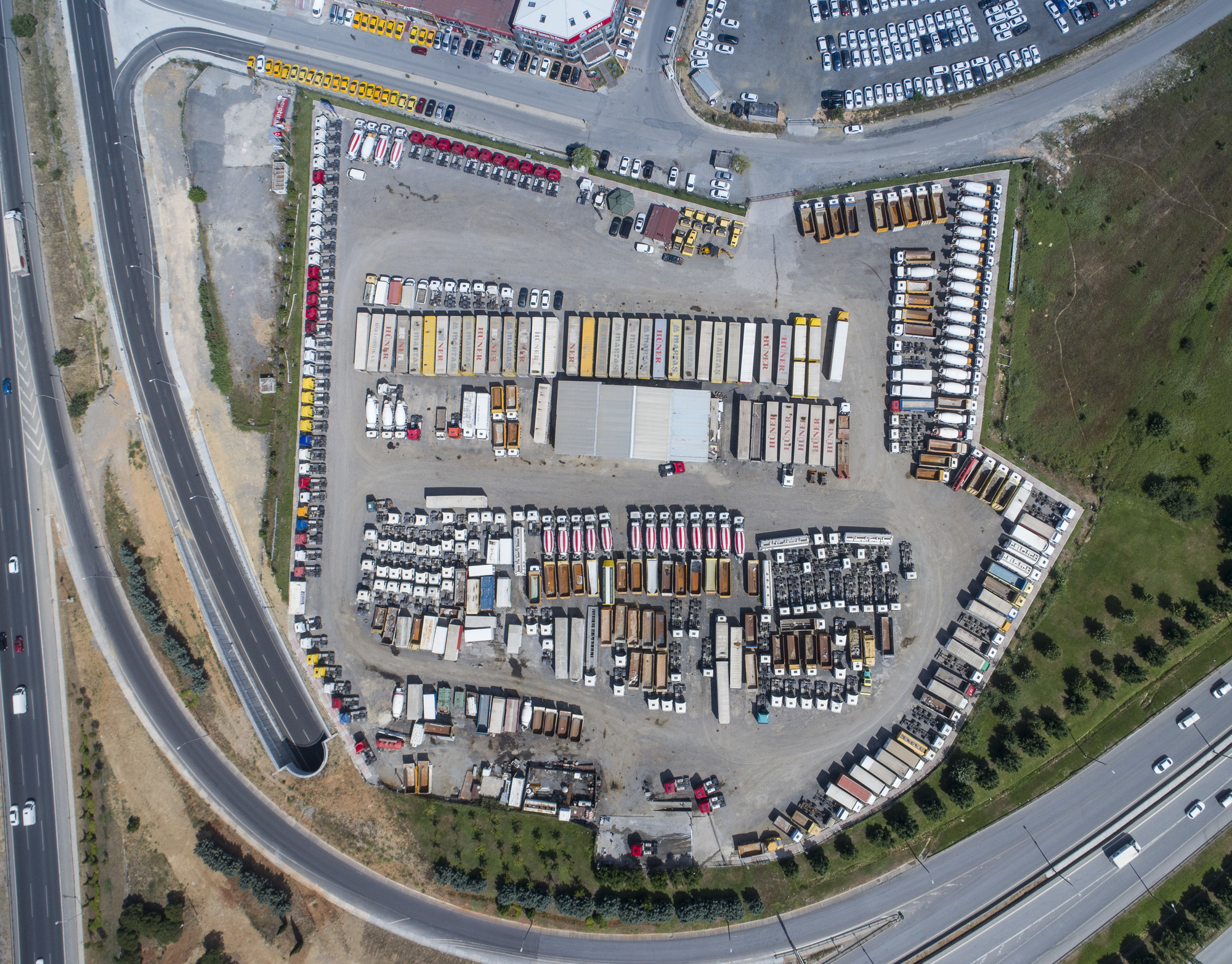 ERCAL TRUCKS undefined: bilde 2