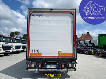 Lastebil med kjøl RENAULT D 240