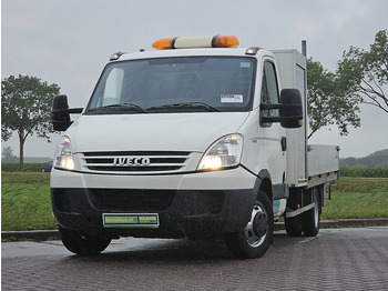 Varebil med plan IVECO Daily
