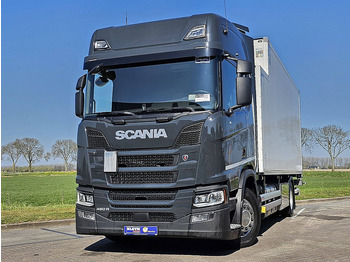 Lastebil med kjøl SCANIA R 460